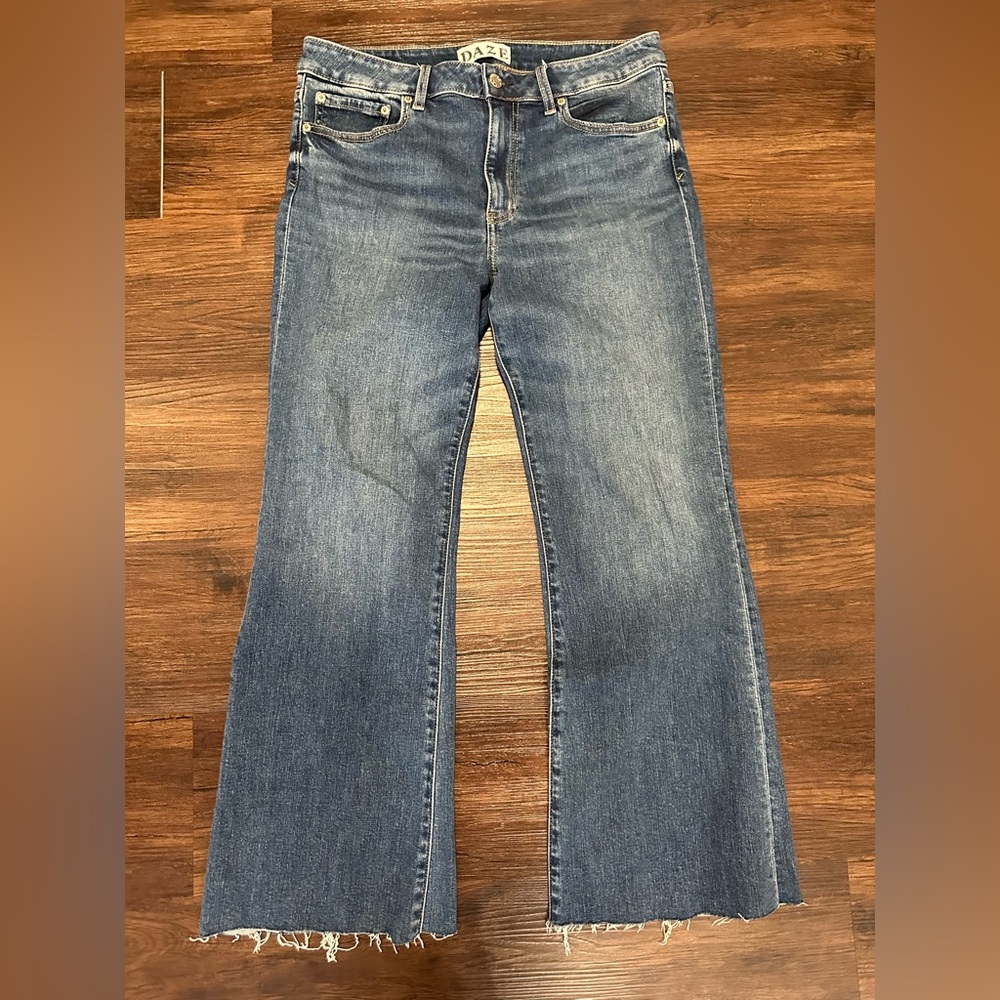 EUC Daze High rise ankle flare jeans women’s size 30